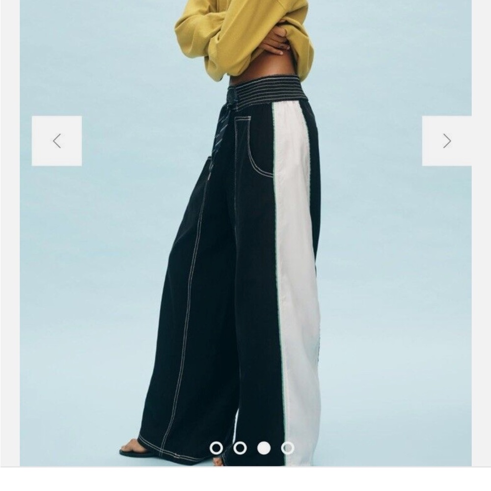 Pilcro Black Wide-Leg Pants with Contrast Stitching - Picture 8 of 16